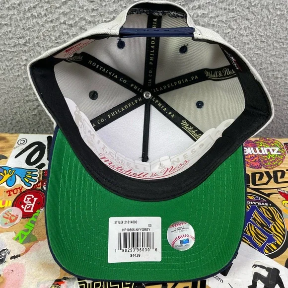 New York Yankees Mitchell & Ness Topps Pro Pinch Fit Cap Snapback - Picture 6 of 7